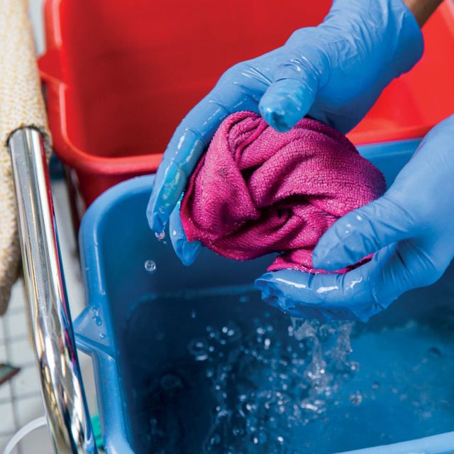 Finstral Handleiding Over Ramen Poetsen Onderhoud 02