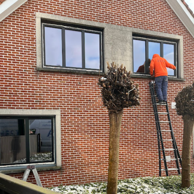 Overschuifmontage Raam FInestra Zwart