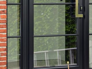 Zwarte aluminium deur steellook