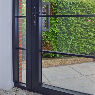 Zwarte aluminium deur steellook