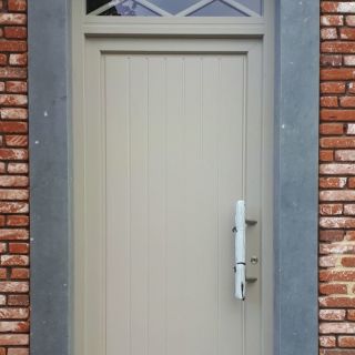 PVC ramen voordeur zijdegrijs RAL7044 jalouzie