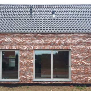 PVC ramen zijdegrijs RAL7044 jalouzie