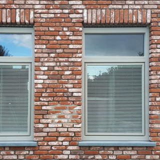 PVC ramen zijdegrijs RAL7044 jalouzie