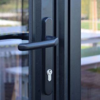 steellook aluminium ramen zwart